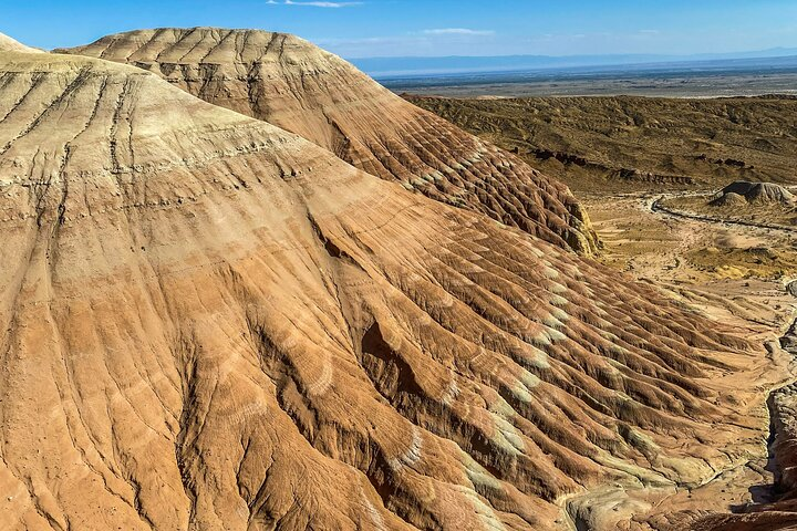 Singing dunes & Aktau mountains group tour to Altyn Emel - Photo 1 of 16