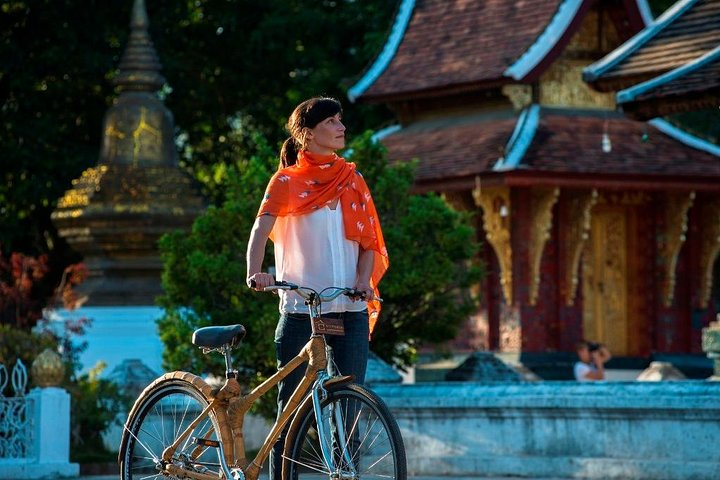 BCfamilyTour.com_Luang Prabang bike