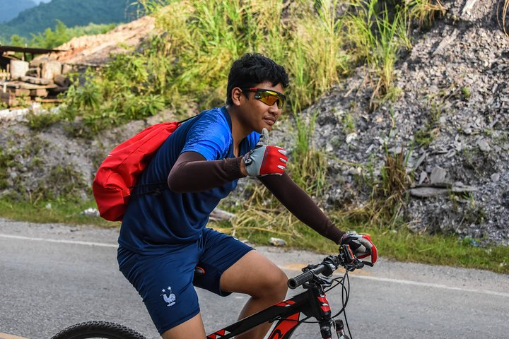 Private Tour: Full-day Cycling The City Streets Vientiane with Buddha Park - Photo 1 of 13