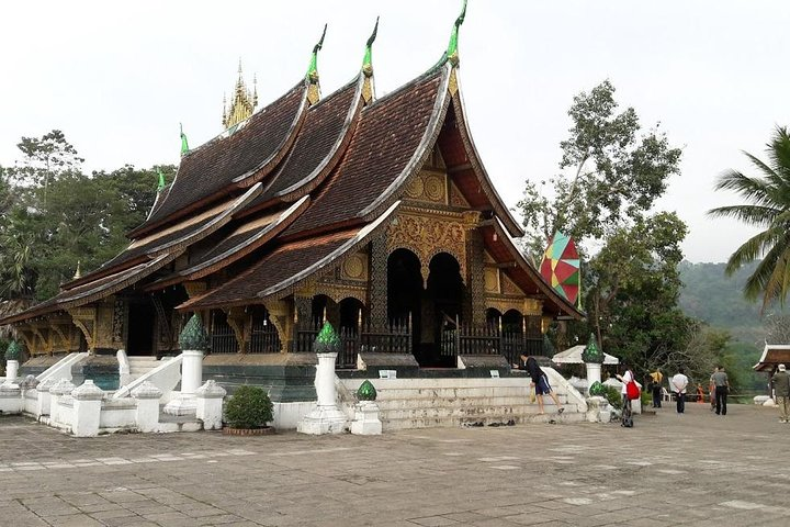 Private tour Luang prabang to plain of jars - Photo 1 of 8