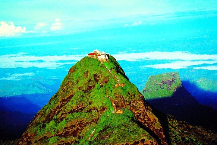 Colombo to Erathna Transfer ( Adam's Peak Start Point ) in Colombo | Pelago