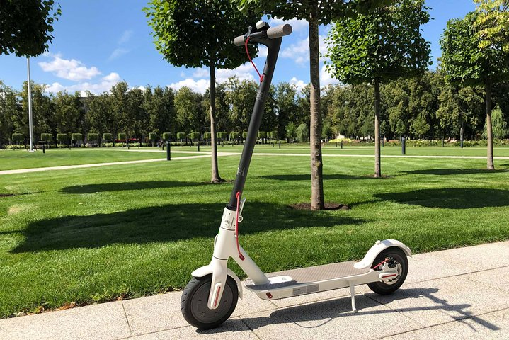 Electric scooters rent for 3 hours - Photo 1 of 6