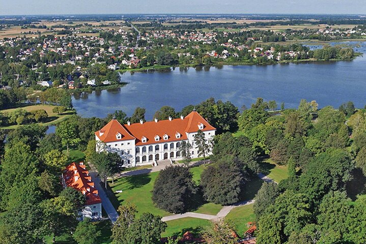 Private all day tour from Vilnius to Birzai castle, retro car museum and more - Photo 1 of 9