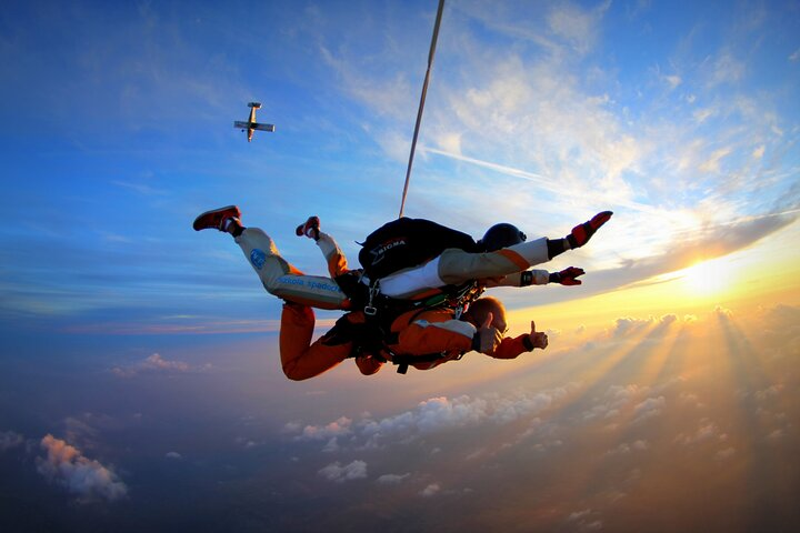 Skydiving Tandem Experience - Photo 1 of 5