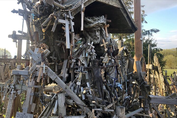 Private transfer Riga - Hill of Crosses - Riga - Photo 1 of 6