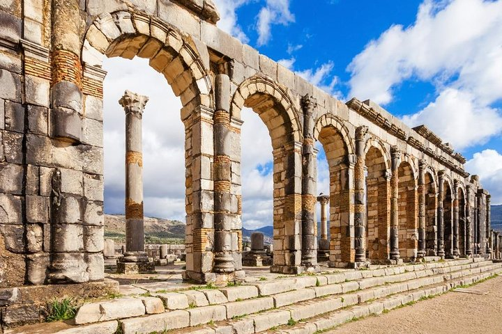 Volubilis près de Meknès au Maroc. Volubilis est une ville amazigh en ruines, puis romaine au Maroc, près de Meknès, site classé au patrimoine mondial de l'UNESCO