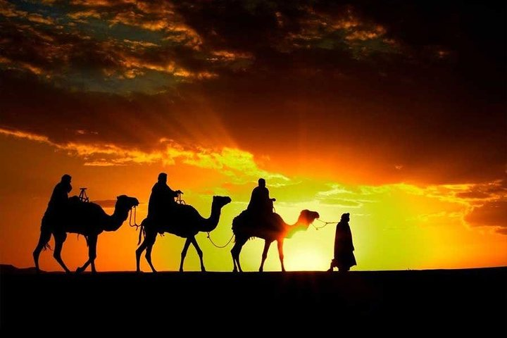 Agafay desert camel ride & sunset  - Photo 1 of 3