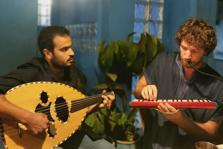 Arabic Melodies and Oud Music Class - Photo 1 of 3