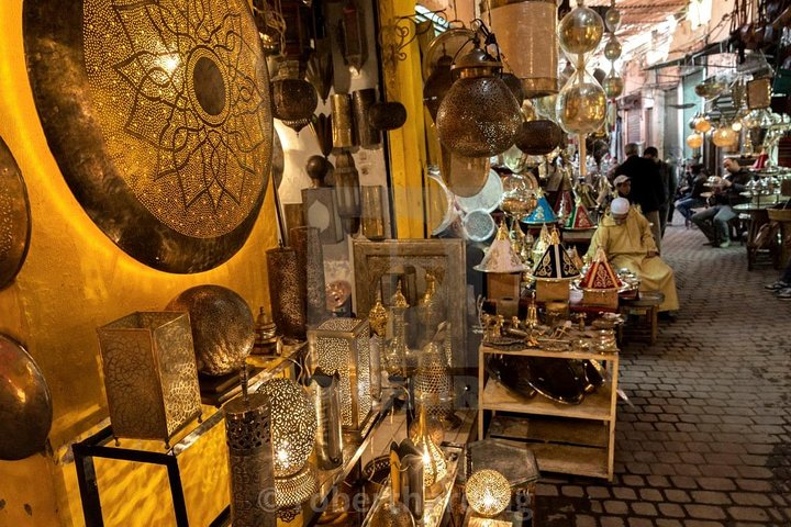 Lamp side souks