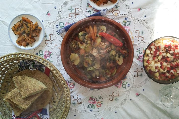Learn to cook a Moroccan meal 