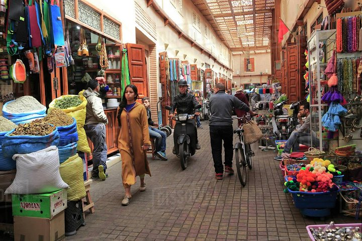 tourist guides in marrakech