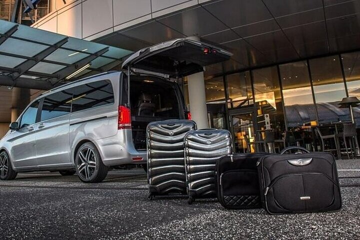 Private Transfers from RAK Airport to Marrakech Hotels - Photo 1 of 6