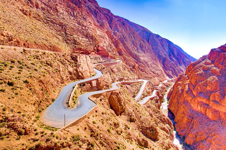 Explore the enchanting journey from Marrakech to the Sahara!