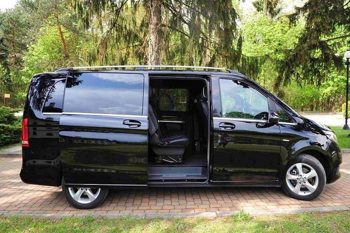 Transfer From Marrakech To Casablanca - Photo 1 of 9