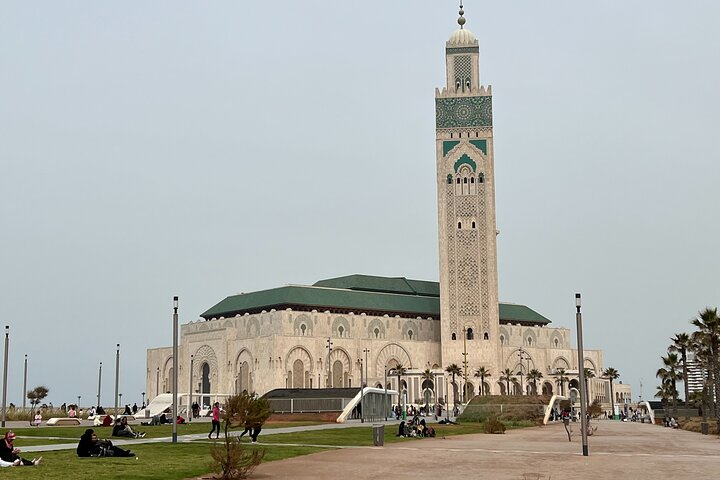 Transfers from Casablanca, Mohamed V Airport to Marrkech - Photo 1 of 14