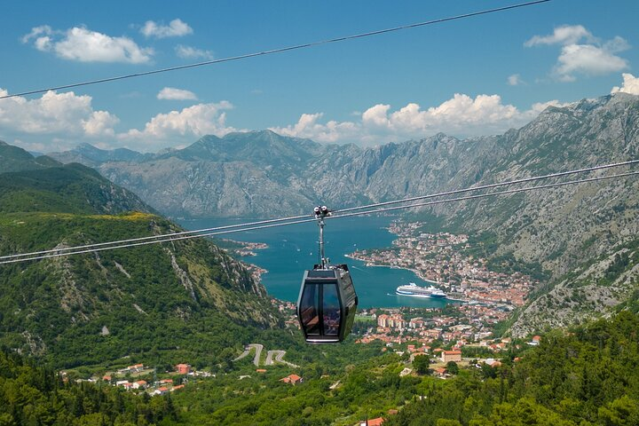 Cable car