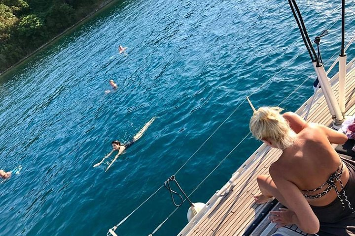 Private Sailing Boat tour of Boka