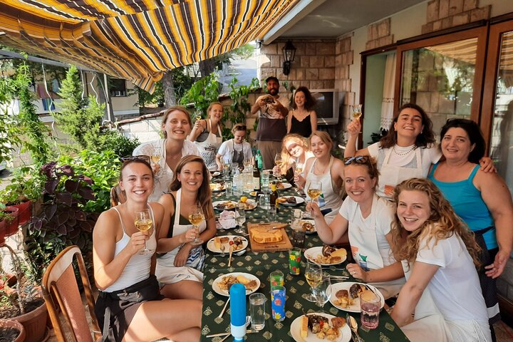 Dutch student's group and lovely cooking class