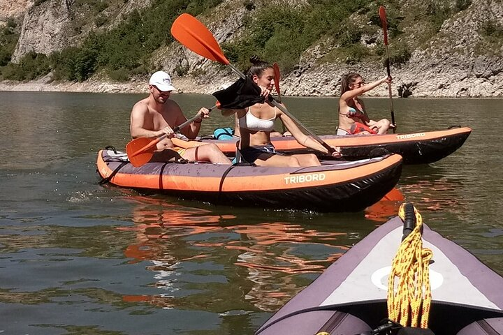 kayak sjenica lake
