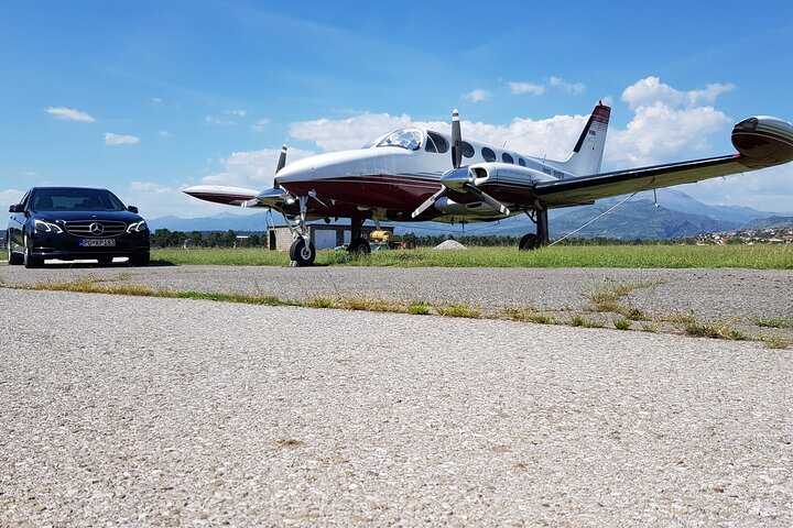 Private transfer Podgorica airport - Kotor - TGD - Photo 1 of 10