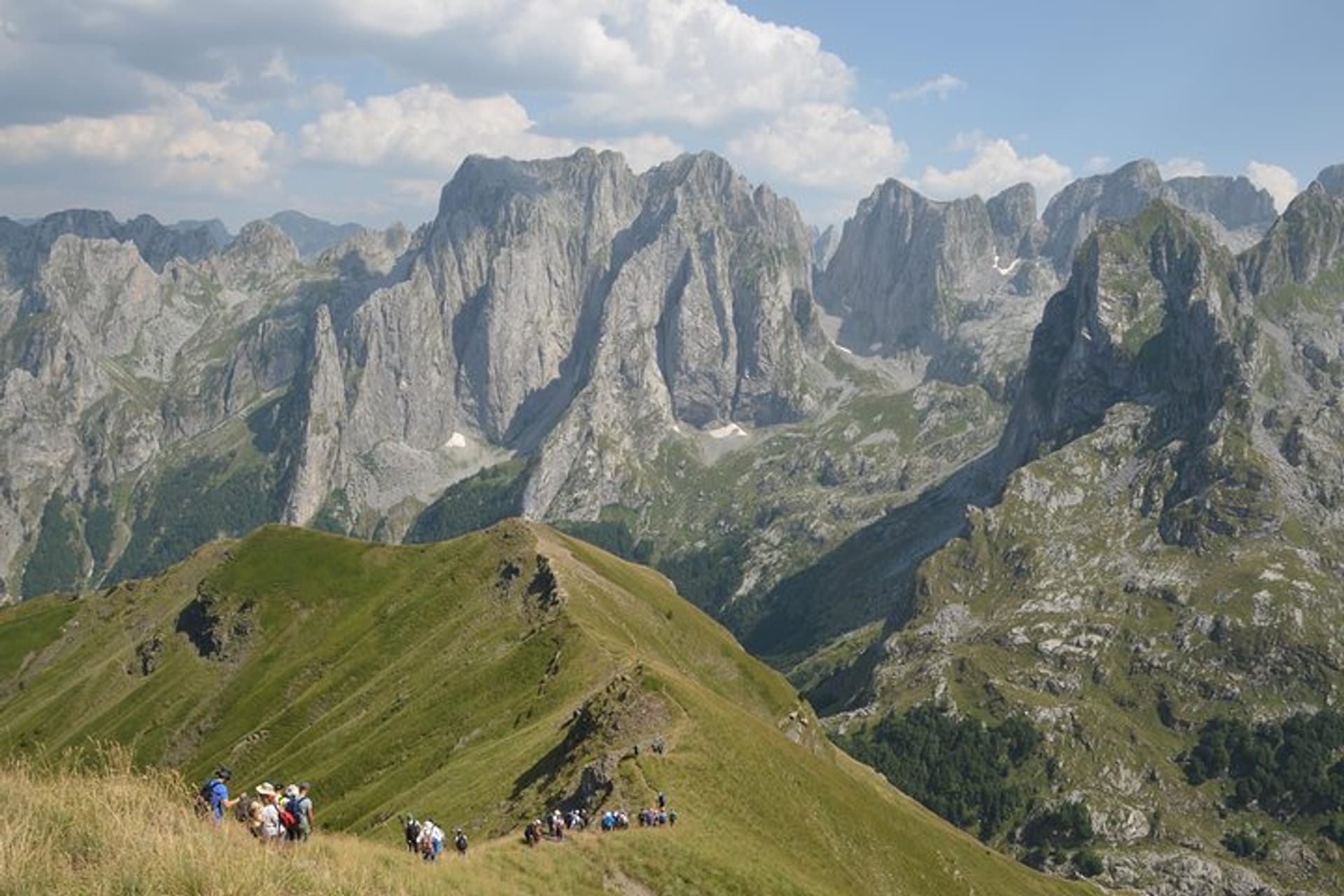 Prokletije (Popadija, Talijanka, Volušnica) Hiking Tour tại Podgorica | Pelago