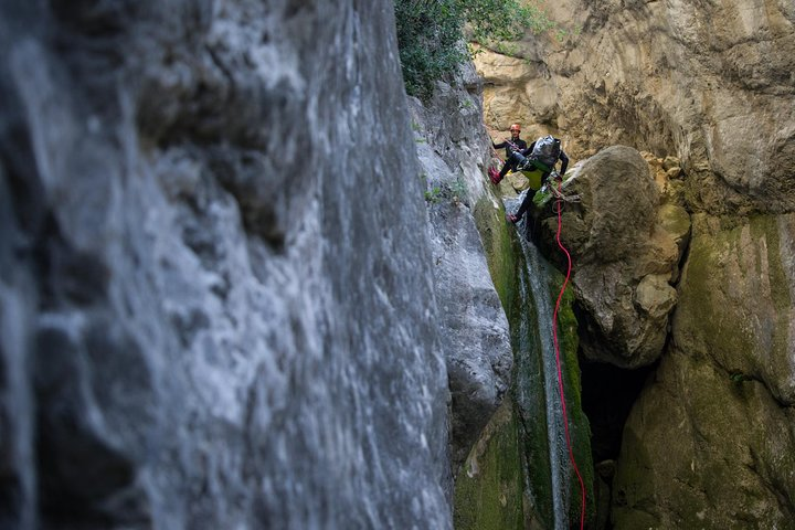 Be ready for abseiling 