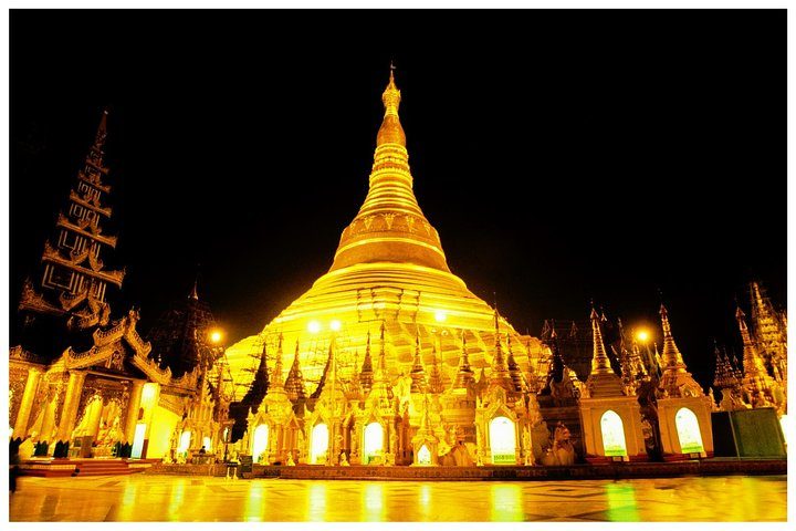 Adventure Half-day visit in Yangon including Shwedagon Pagoda - Photo 1 of 7