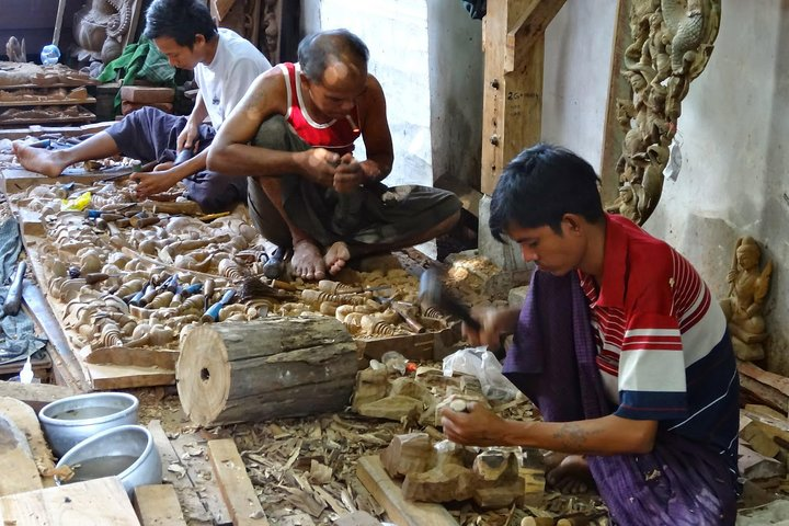 wood carving workshop
