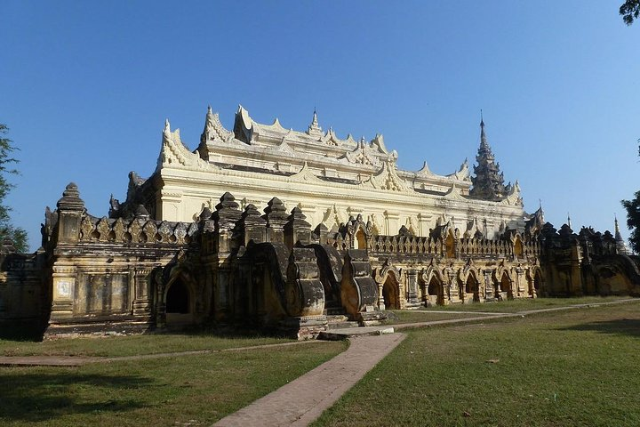 Private Tour for Amarapura, Mingun, Sagaing and Inwa (AVA) - Photo 1 of 14