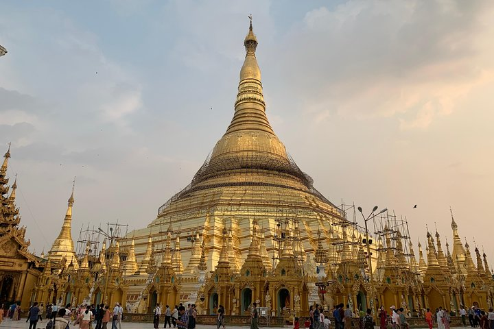 Shwedagon Pagoda, Yangon