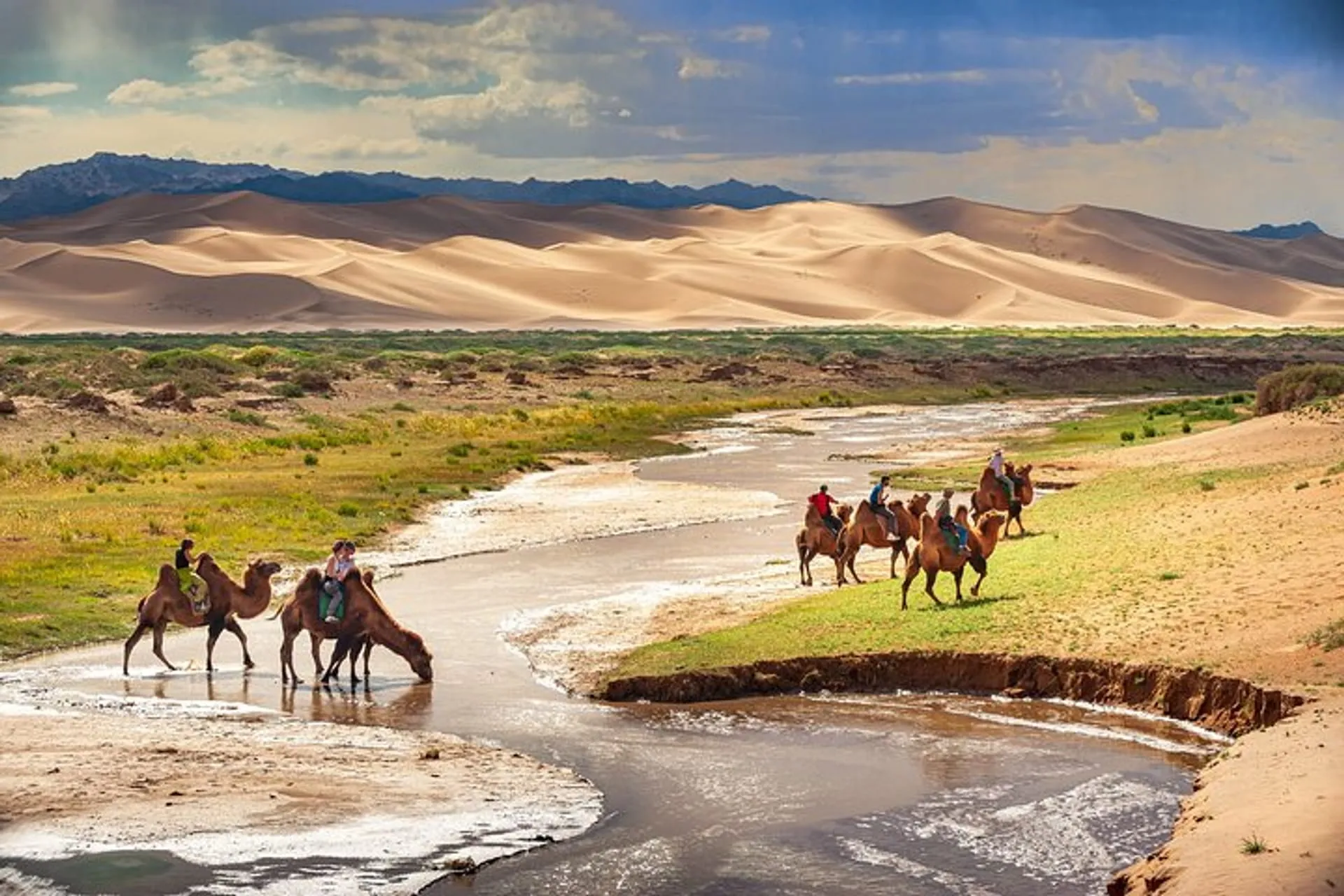 乌兰巴托的11-Day Private Horseback Riding in the 8 Lakes | Pelago