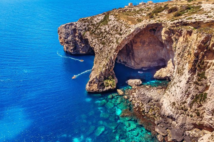 Malta Private tour: 5hr Mosta Dome, Mdina, Dingli Cliff's & Blue Grotto - Photo 1 of 11