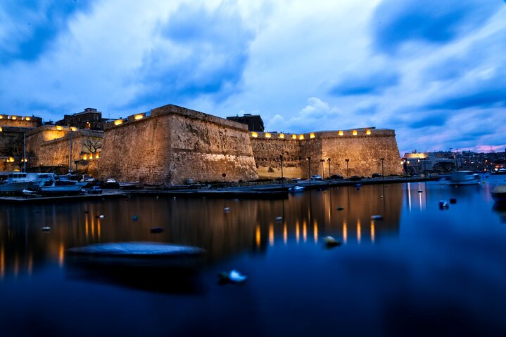 Malta Night Tour With a Private driver - Photo 1 of 14