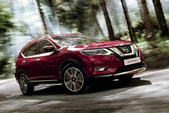 Airport transfers everywhere in Mauritius in Nissan X Trail Suv - Photo 1 of 3