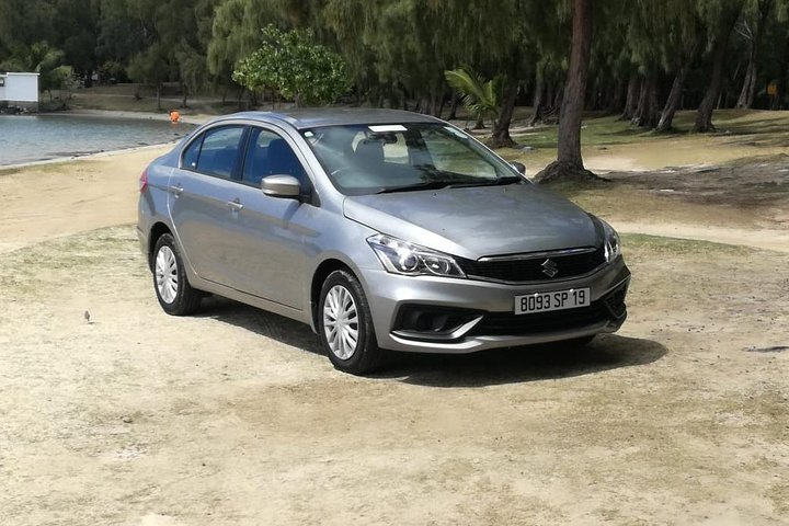 Airport transfers - Photo 1 of 7