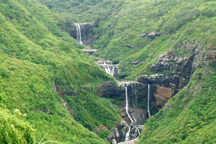 Mauritius-7 Cascades (Tamarind Falls)incl. Guide & Hotel Transfer - Photo 1 of 7