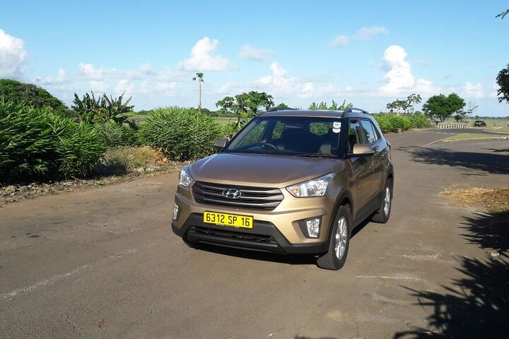 Mauritius Airport Transfer to Island Hotels by SUV Car - Photo 1 of 3