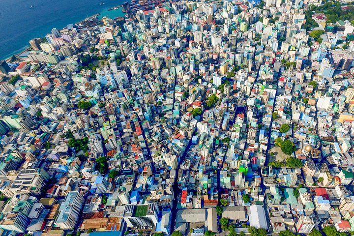 Male' guided walking tour - 3h - Photo 1 of 5