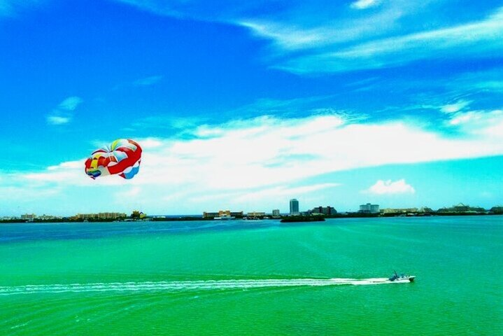 30 Minutes Sky Rider Lagoonside Parasailing in Cancun - Photo 1 of 6
