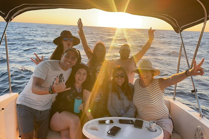 32Ft Private yacht tour! - Photo 1 of 18
