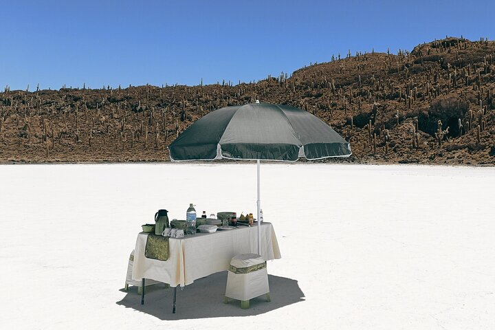 4-Day Private Tour Salar de Uyuni from La Paz to Atacama Chile - Photo 1 of 2