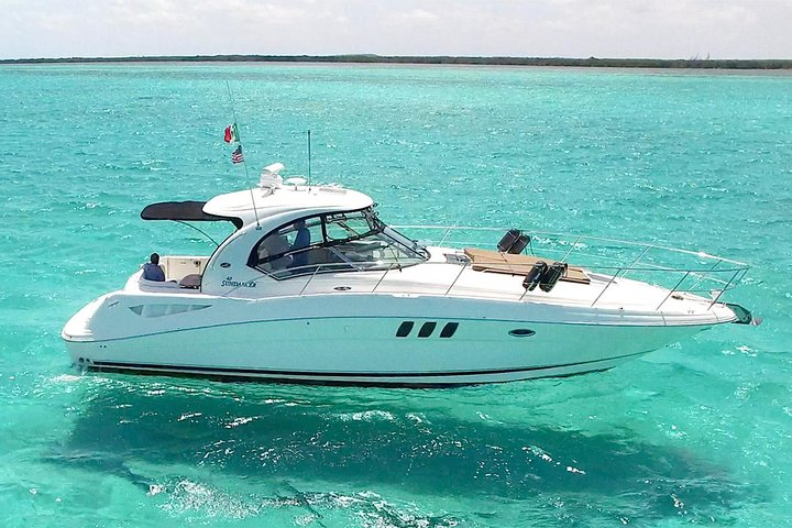 40 ft SeaRay - Deluxe Private Boats. 