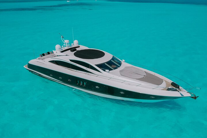 82 Feet Mega Yacht Rental up to 15pax in Cancun - Photo 1 of 14