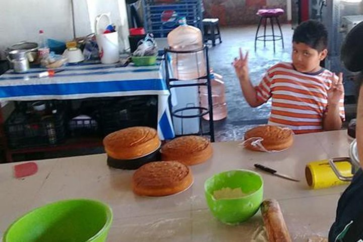 Acapulco Malibu, Avenida Kids Tour  - Photo 1 of 6