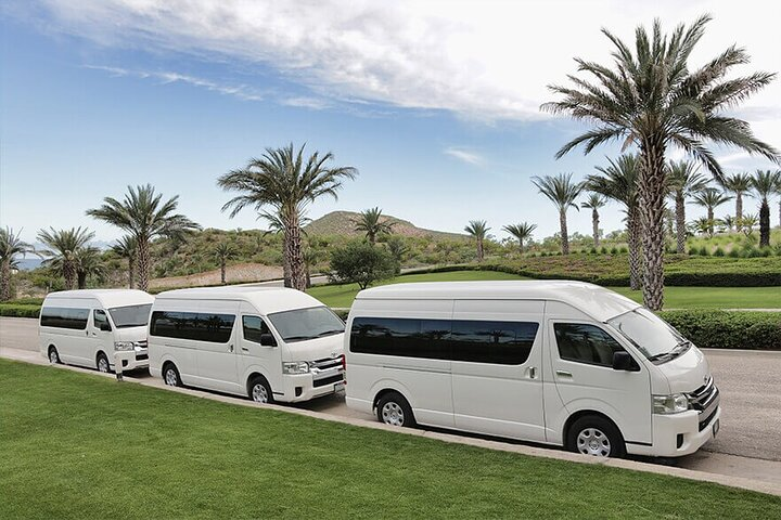 Airport Transfer to Cabo San Lucas & Pacific side Hotels & Villas Round Trip - Photo 1 of 6