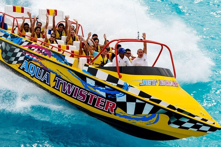Aquatwister Speedboat Ride in Cancun - Photo 1 of 6
