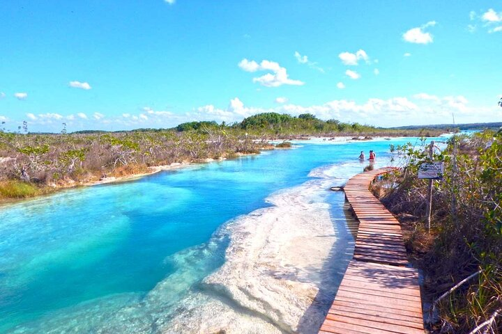 Always take care of the stromatolites and marvel at the pretty views