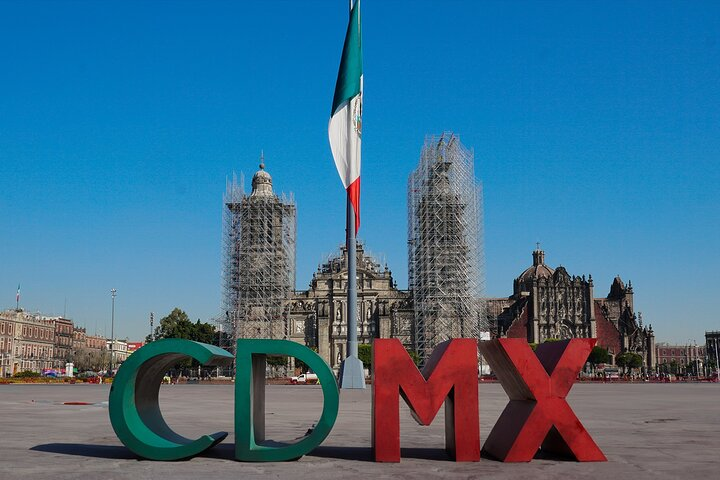 Mexico City: 19 City Highlights Bicycle Tour - Photo 1 of 18