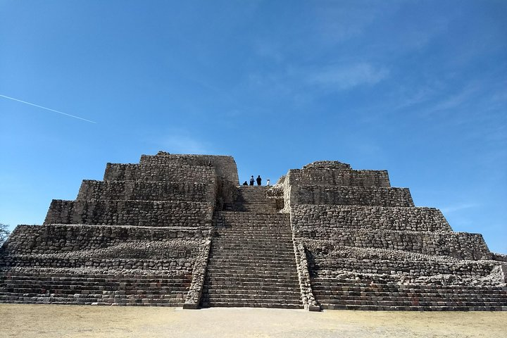 Pyramid in Canada de la Virgen
