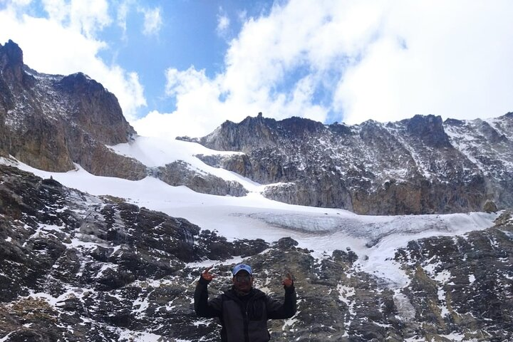 Charquini Mountain 5.390 meters La Paz  - Photo 1 of 4